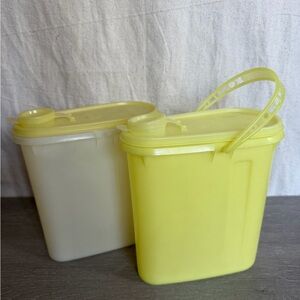 Set of 2 Vintage Tupperware Pour & Store Beverage Buddy 2 quart Handle Yellow